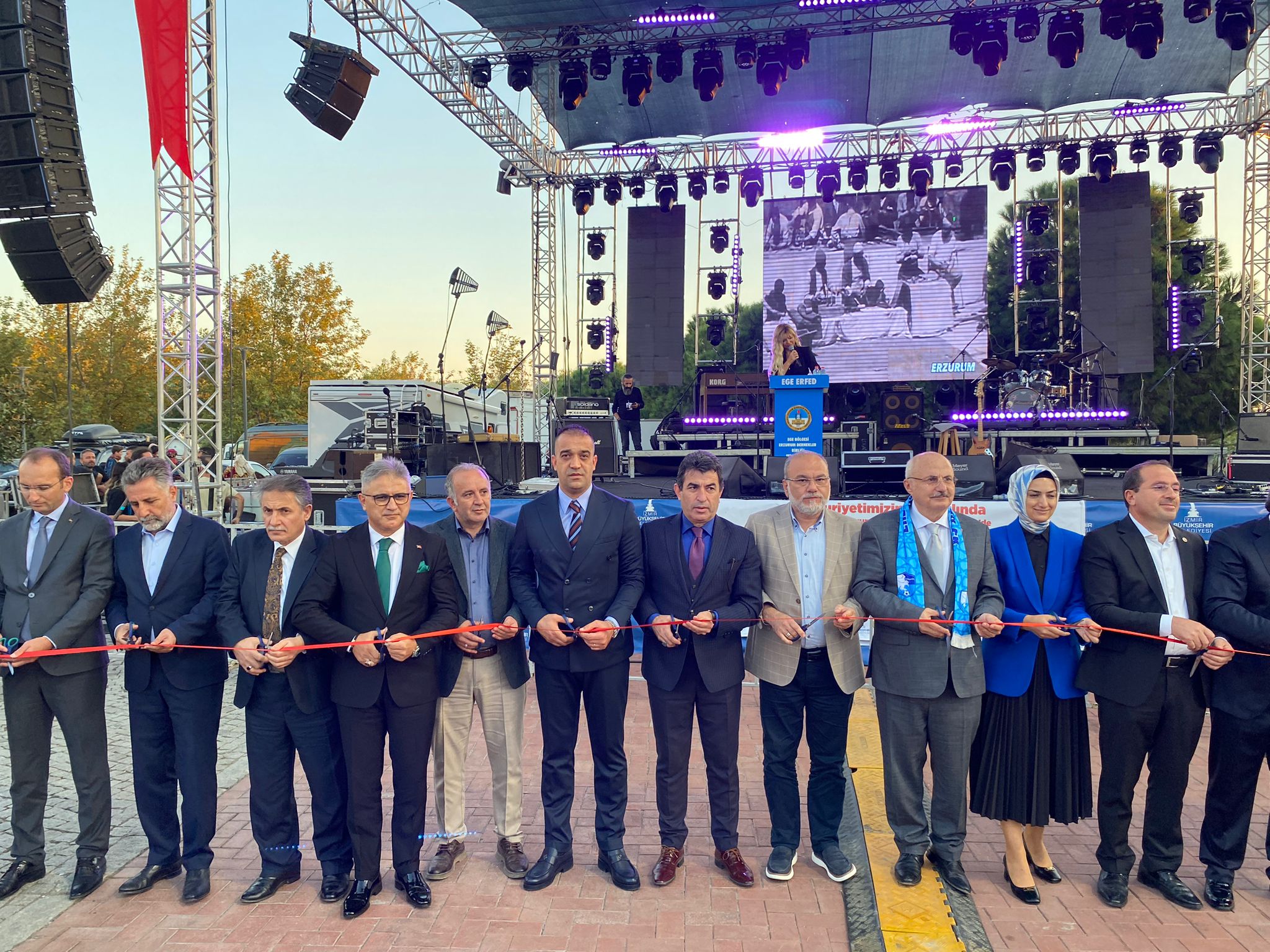 Dadaşlar İzmir'de buluştu